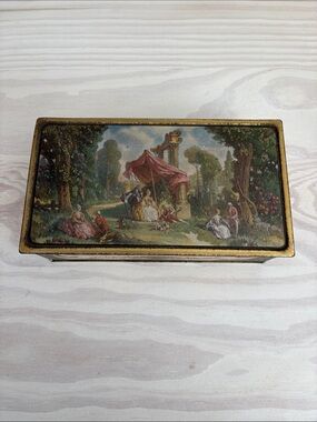 Vintage Canco Tin Candy/Biscuit/Trinket Box 7 1/2"x 4"